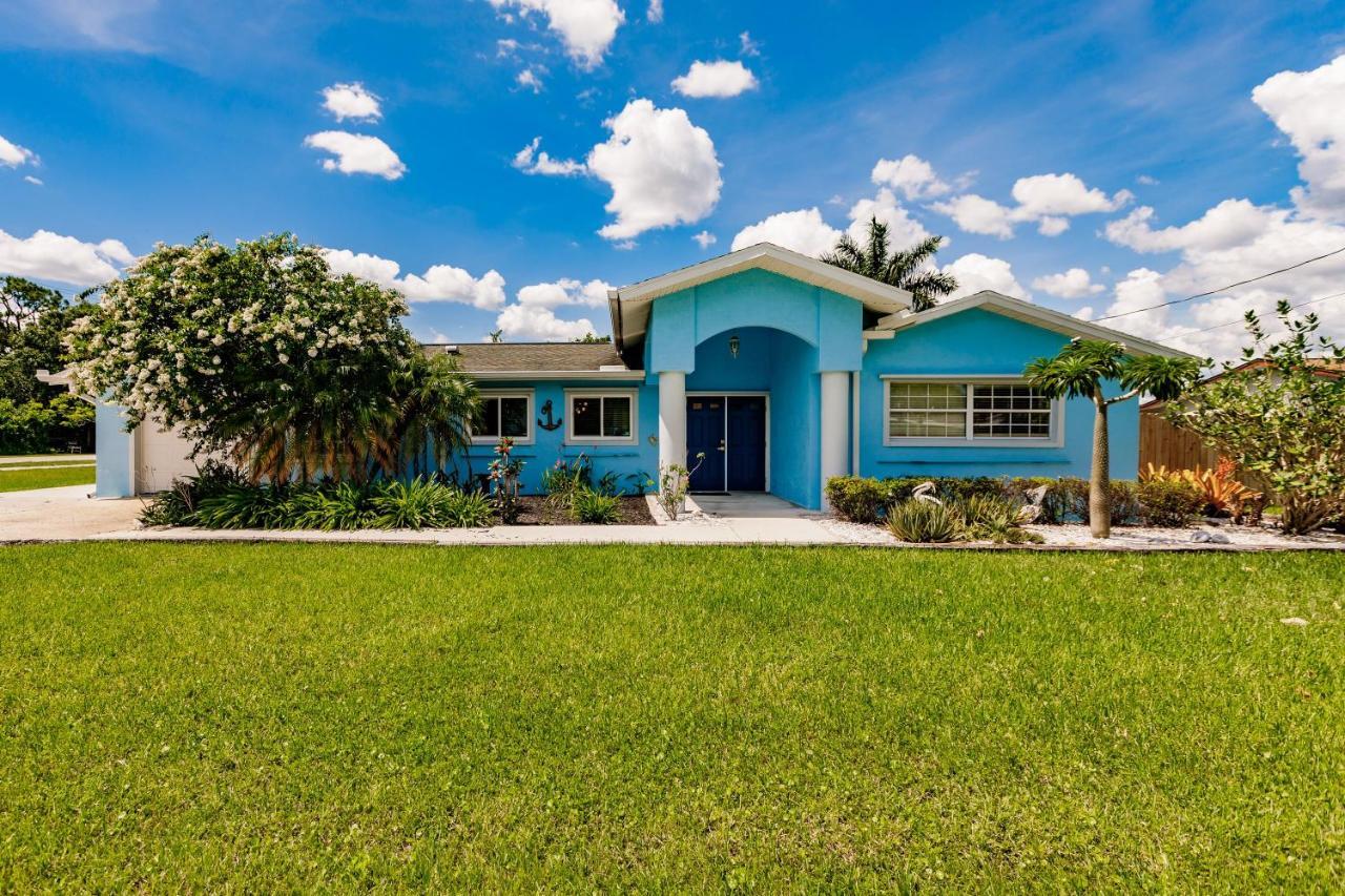 New! Dock Canal Family Home W/Pool & Gulf Access! فورت مايرز الشمالية المظهر الخارجي الصورة